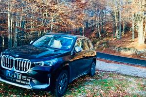 BMW X1 20i mhev U11 nera