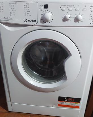 Lavatrice indesit IWC 71253 