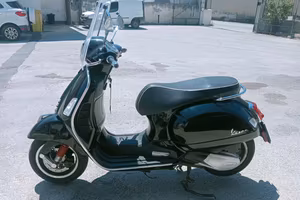 Vespa 300 GTS hpe