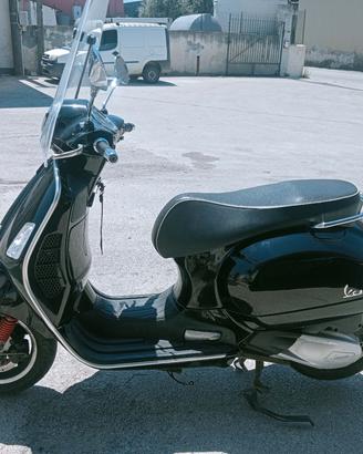 Vespa 300 GTS hpe