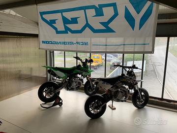 YCF SM 160 LIMITED MOBSTER  SUPER MOTARD