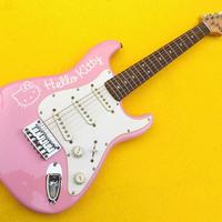 Squier Fender HELLO KITTY Stratocaster MINI 2008
