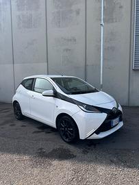 TOYOTA AYGO 1.0 FULL OPTIONAL