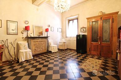 4 LOCALI A CARBONARA AL TICINO