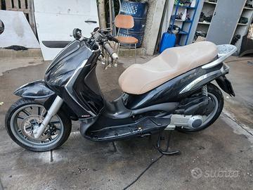 PIAGGIO BEVERLY 250ie TOURER RICAMBI!!!