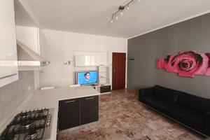 Bilocale arredato con garage