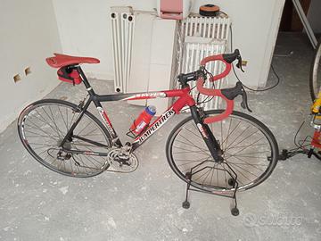 Bici da corsa abbigliamento e accessori