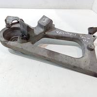 Staffa supporto marmitta per Piaggio Beverly 500cc