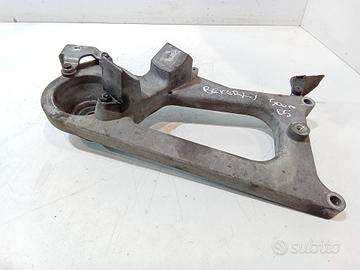 Staffa supporto marmitta per Piaggio Beverly 500cc