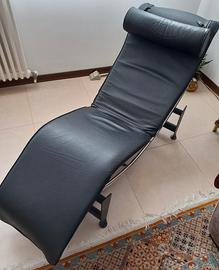 Poltrona chaise longue nera