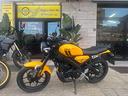 yamaha-xsr-125-impact-yellow