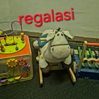 in dono giochi per bimbi piccoli