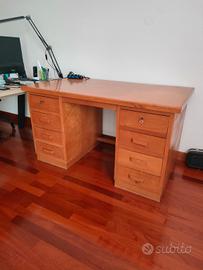 antica scrivania ministeriale