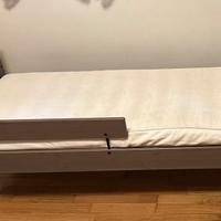 Letto per bambino IKEA con materasso – come nuovo