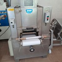 Sfogliatrice automatica per pasta fresca