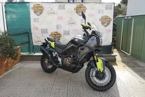 QJMOTOR SVT 650 X RATE AUTO MOTO SCOOTER