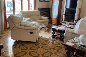 VILLA SINGOLA A PAESE