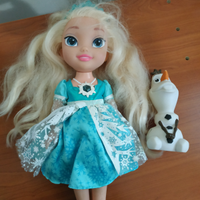 Bambola Elsa Frozen che canta