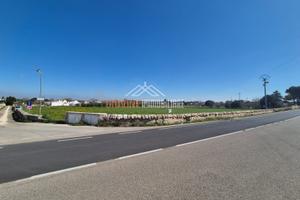 Terreno fronte strada