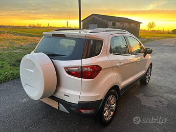 FORD ECOSPORT BIANCO ANNO 2015 1.0  125 CAVALLI (9