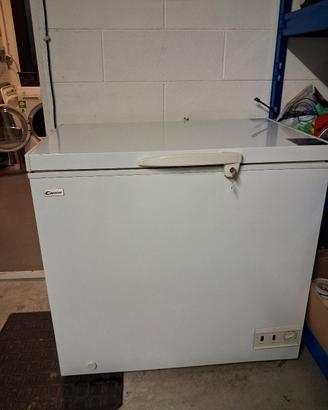 Freezer a pozzetto