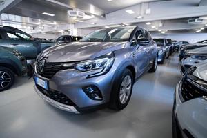 Renault Captur 1.6 E-Tech hybrid Intens 145cv...