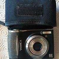 fotocamera digitale vintage Yashica EZ - F1025