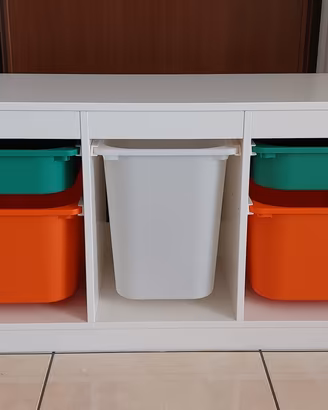 Trofast ikea con contenitori