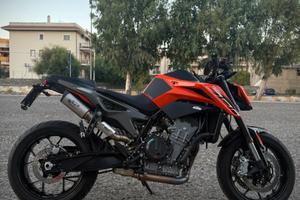 KTM 790 Duke - 2024 (2000 km)