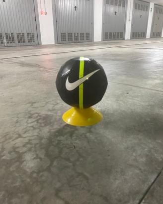 Pallone nike magisto taglia 5