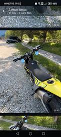 moto Husqvarna 