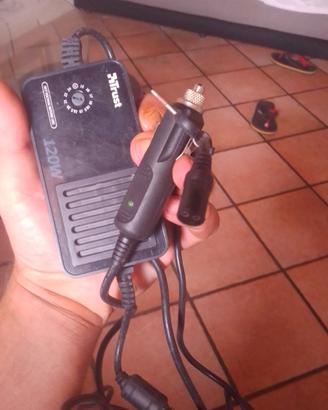 trasformatore per PC/TV per auto Trust 120w