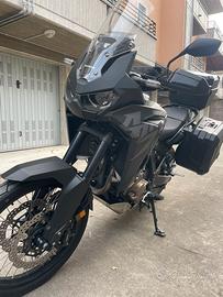 Moto Honda Africa Twin 1100- anno 2023