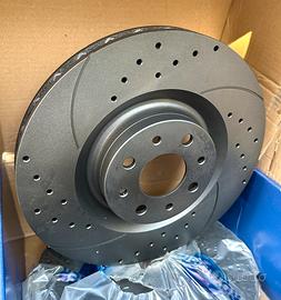 Dischi forati e baffati 305mm 500 Abarth / Mito QV