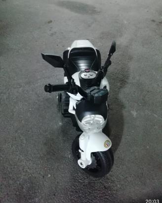 Moto elettrica per bambini