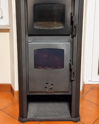 STUFA A LEGNA BION CON FORNO
