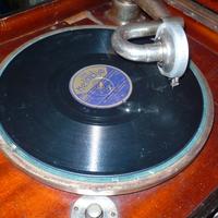 Grammofono con meccanica Thorens 