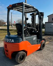 Carrello elevatore Toyota 20