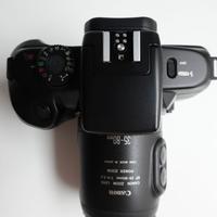CANON EOS 700 con Power zoom EF 35-80mm 1:4-5.6