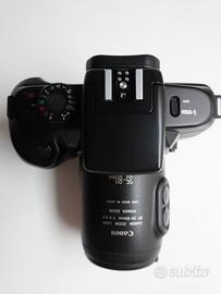 CANON EOS 700 con Power zoom EF 35-80mm 1:4-5.6