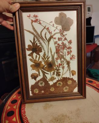 quadro artigianale con fiori secchi unico