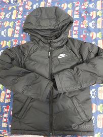 Piumino nike taglia m da bambino