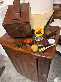 Lustra scarpe vintage