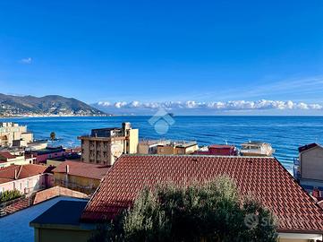 2 LOCALI A LAIGUEGLIA