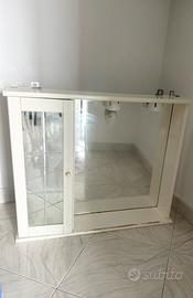 Mobiletto sospeso bagno