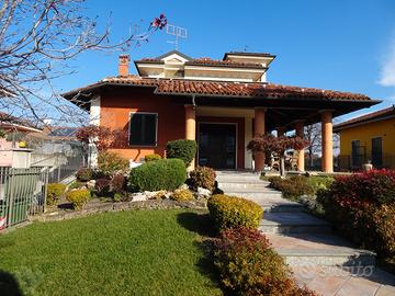 Fossano villa in zona centrale