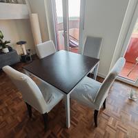 tavolo allungabile e 4 sedie
