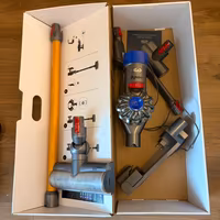Dyson aspirapolvere V8