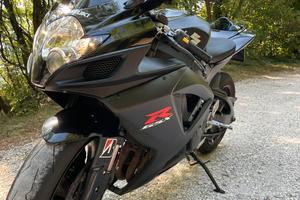 Suzuki gsxr 750 k7