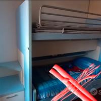 Letto con soppalco e piè d'oca Doimo